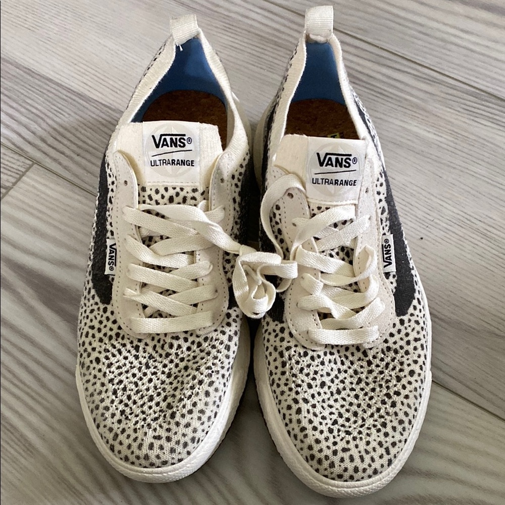 Vans UltraRange White with Black Dots Sneakers